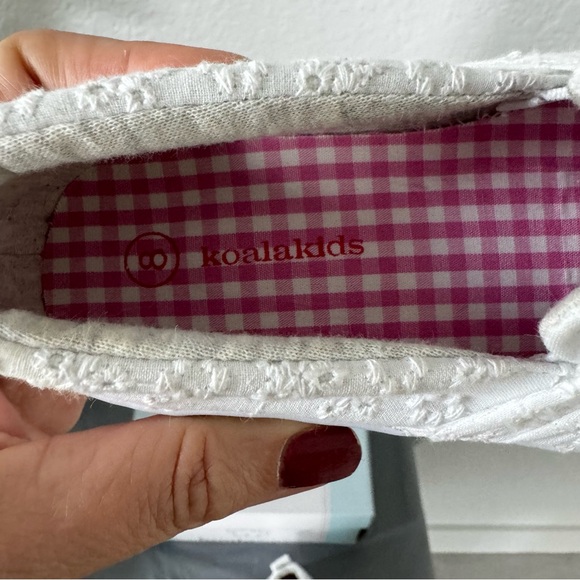 Koala Kids White Eyelet Lace Slip On Sneaker Shoes-New In box-Toddler Girls Sz 8 - Picture 5 of 7